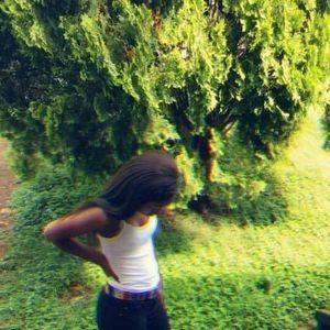 Meet your Posher, Kamari